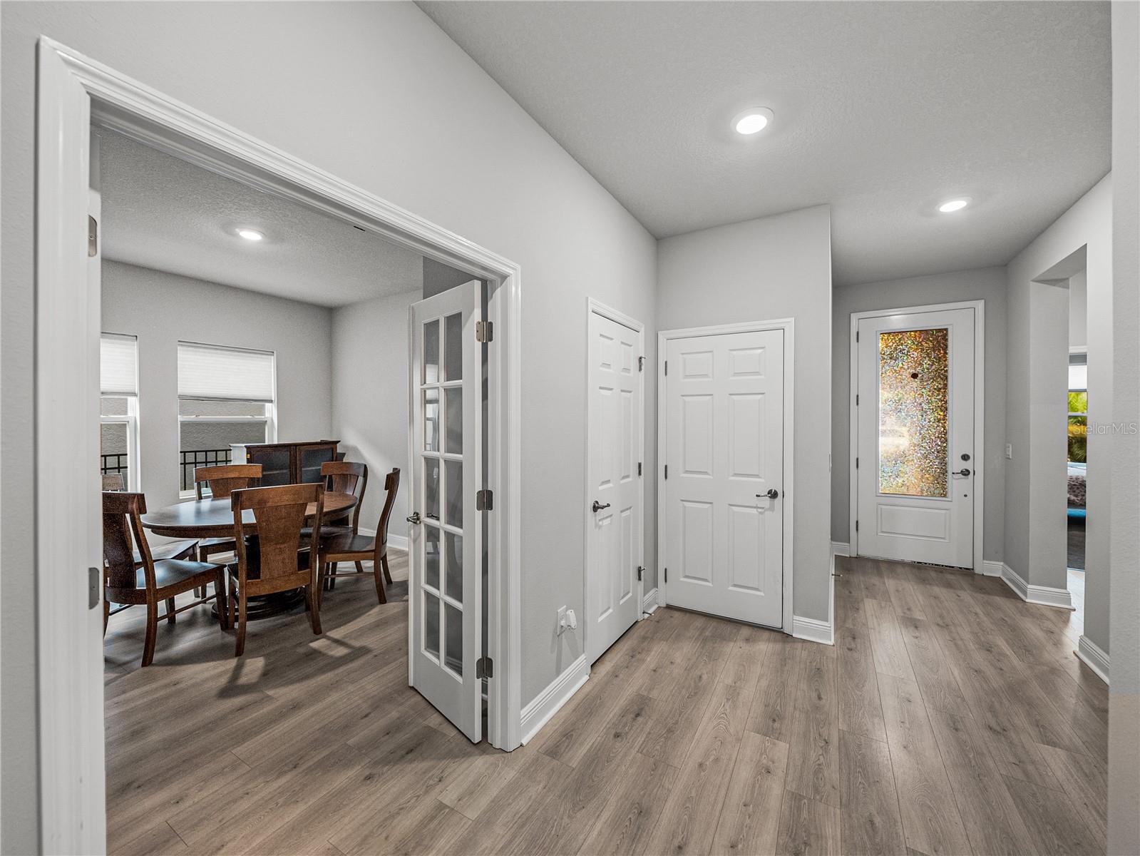 Image 5 of 88 For 8119 Trimbelle Terrace