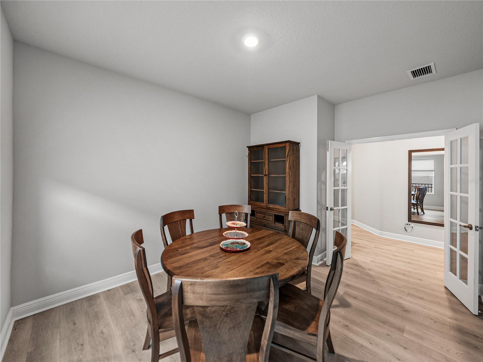 Image 7 of 88 For 8119 Trimbelle Terrace