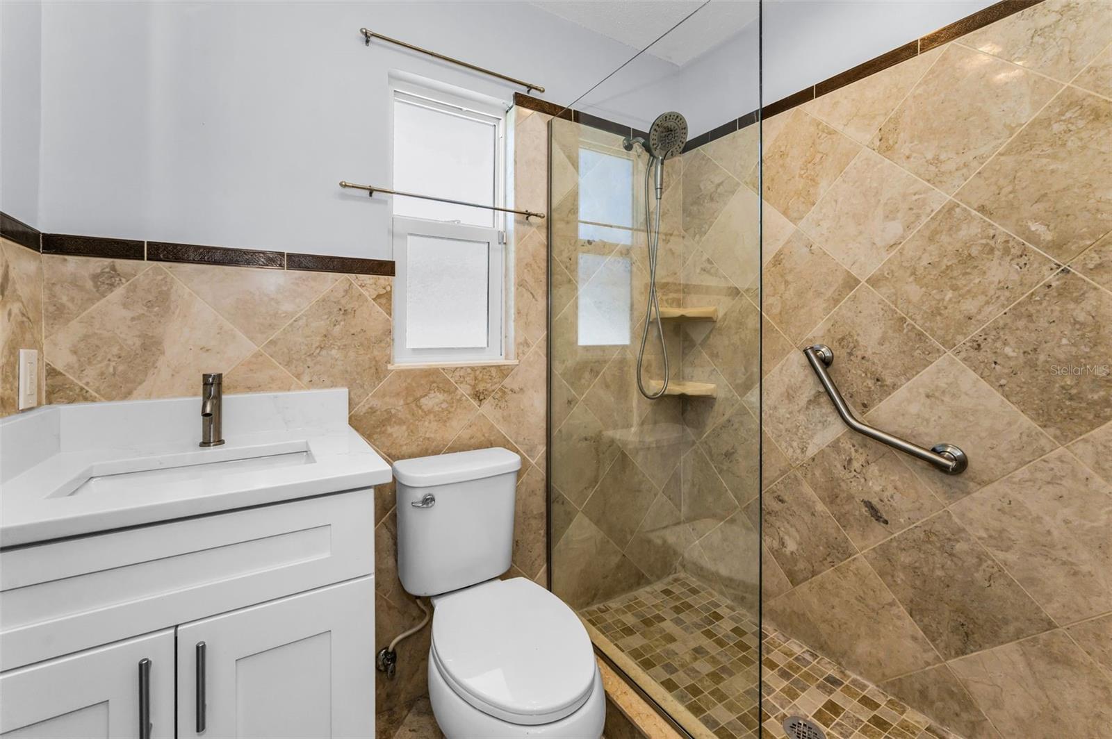 Image 24 of 37 For 4849 Floramar Terrace