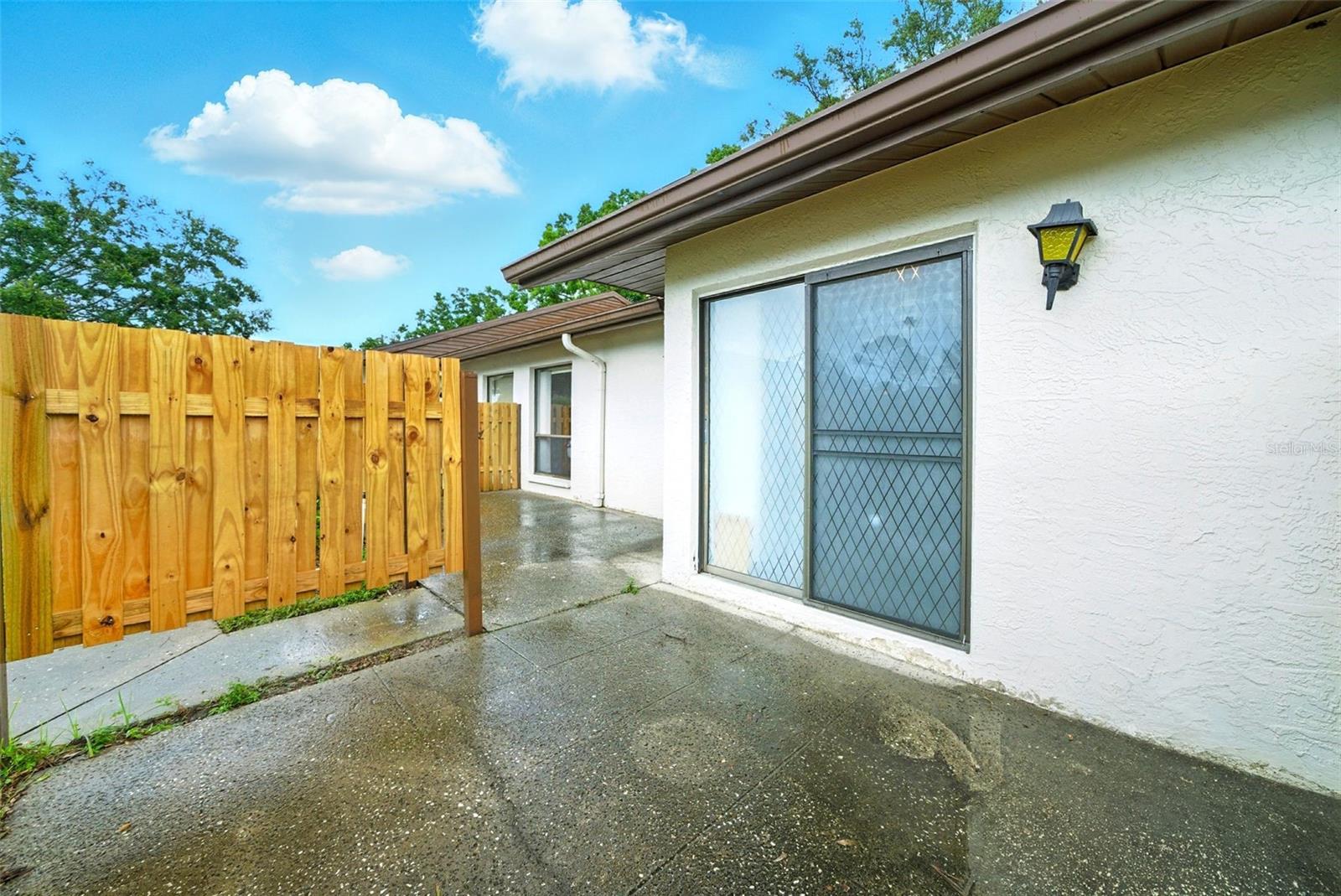 Image 3 of 47 For 1725 Pine Ridge Way E #e