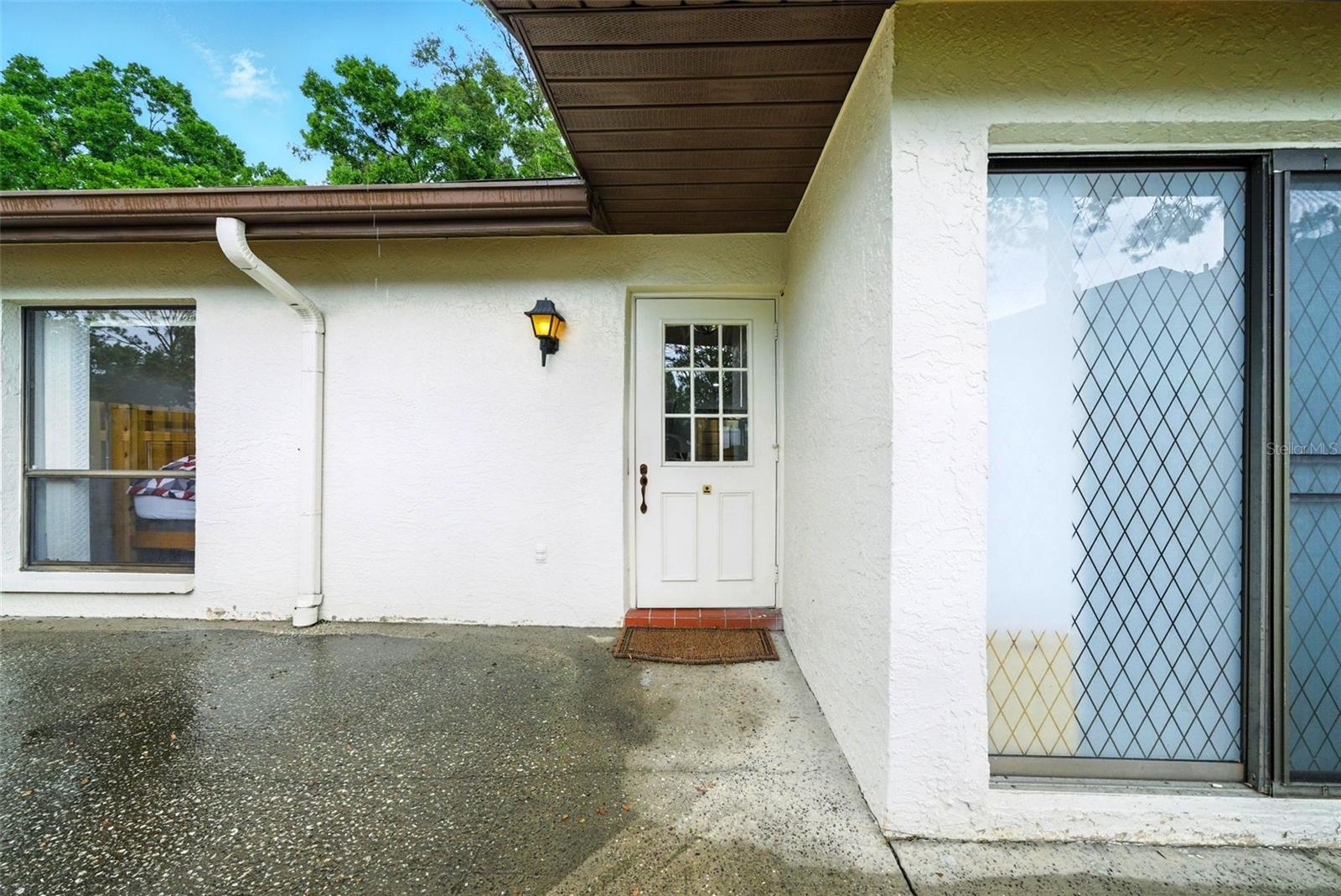 Image 4 of 47 For 1725 Pine Ridge Way E #e