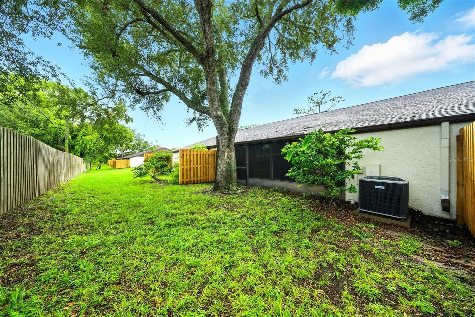 Image 5 of 47 For 1725 Pine Ridge Way E #e