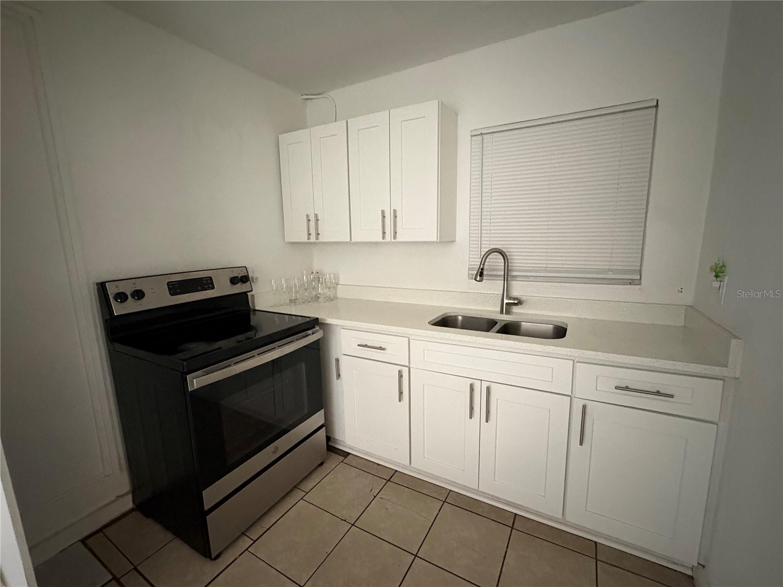 Image 5 of 10 For 416 Skinner Boulevard B