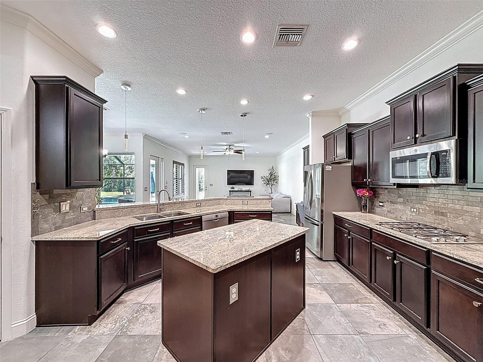 Image 12 of 80 For 9808 Milano Drive