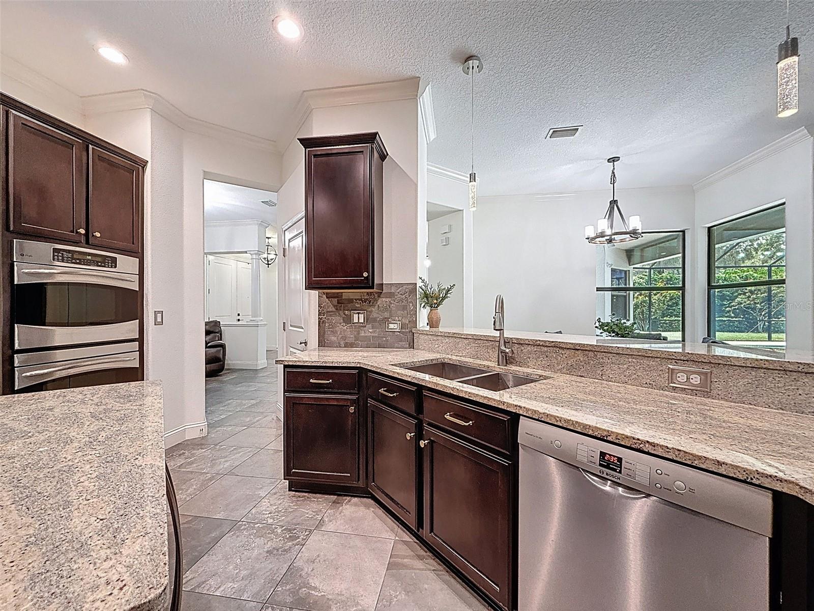 Image 14 of 80 For 9808 Milano Drive