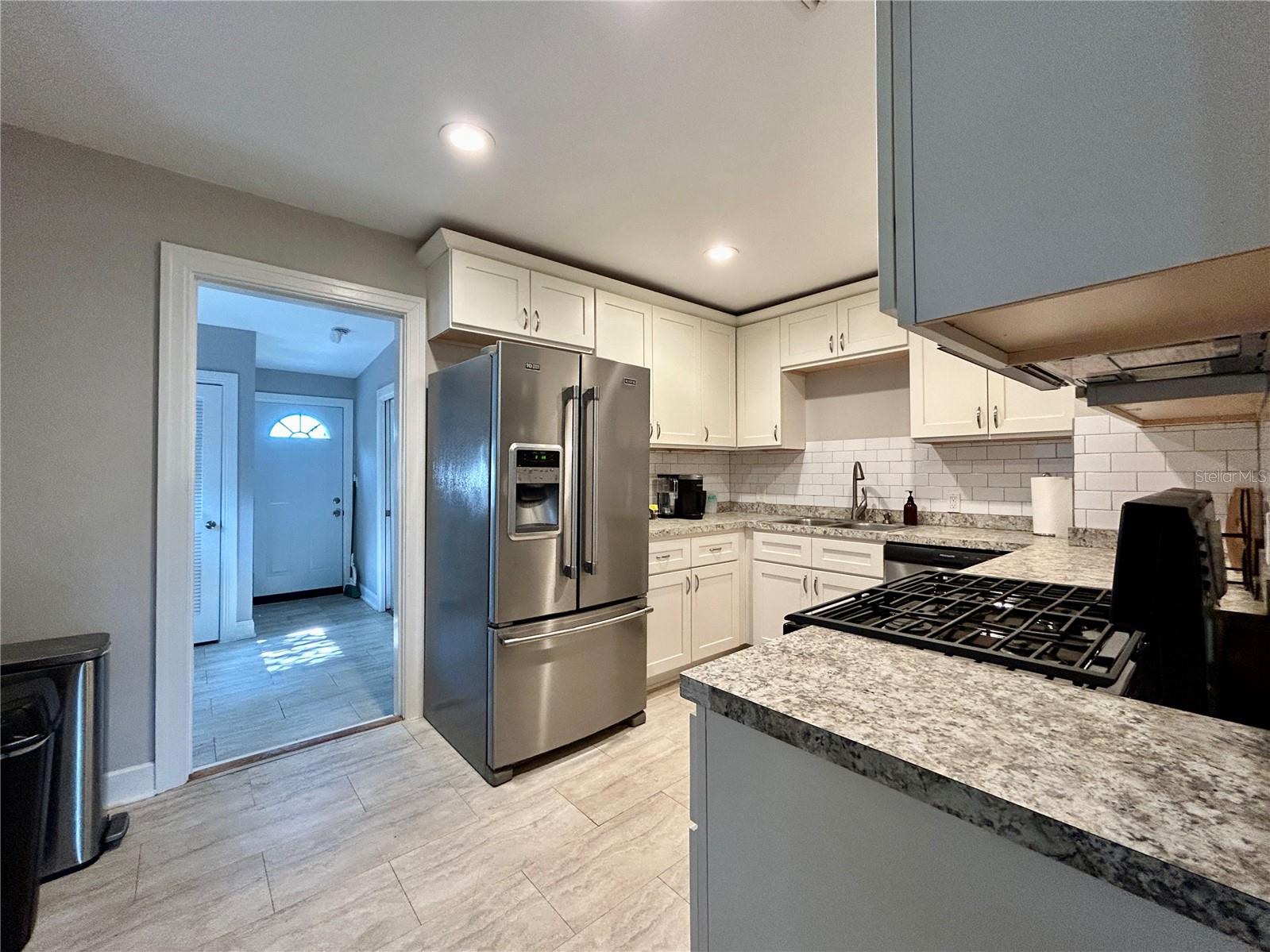 Image 13 of 40 For 3018 11th Avenue N