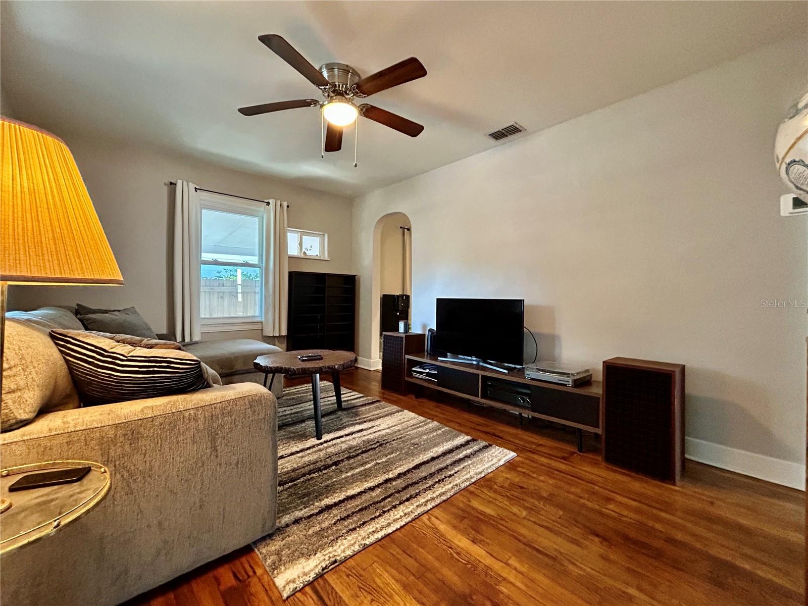 Image 15 of 40 For 3018 11th Avenue N