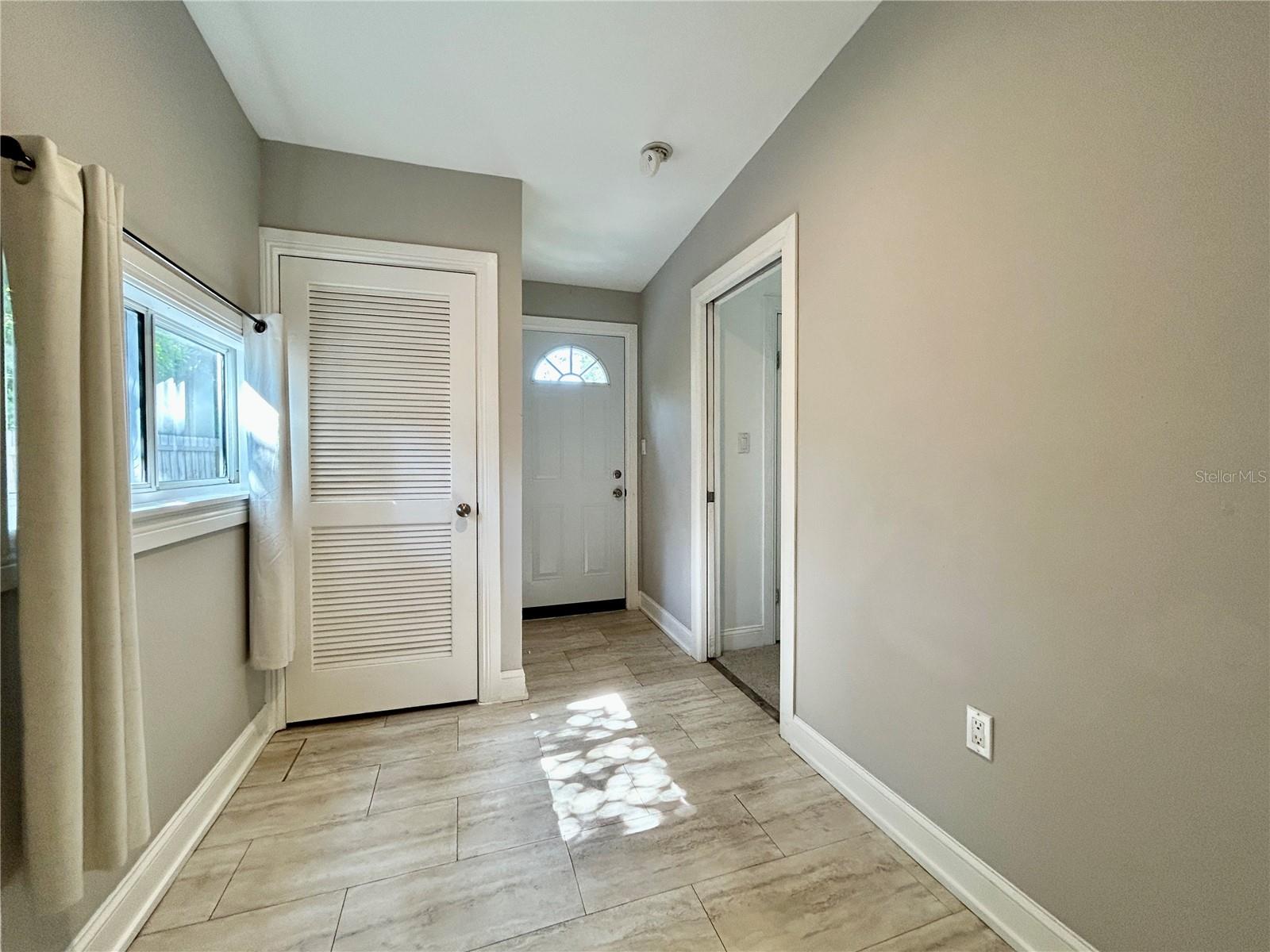 Image 18 of 40 For 3018 11th Avenue N