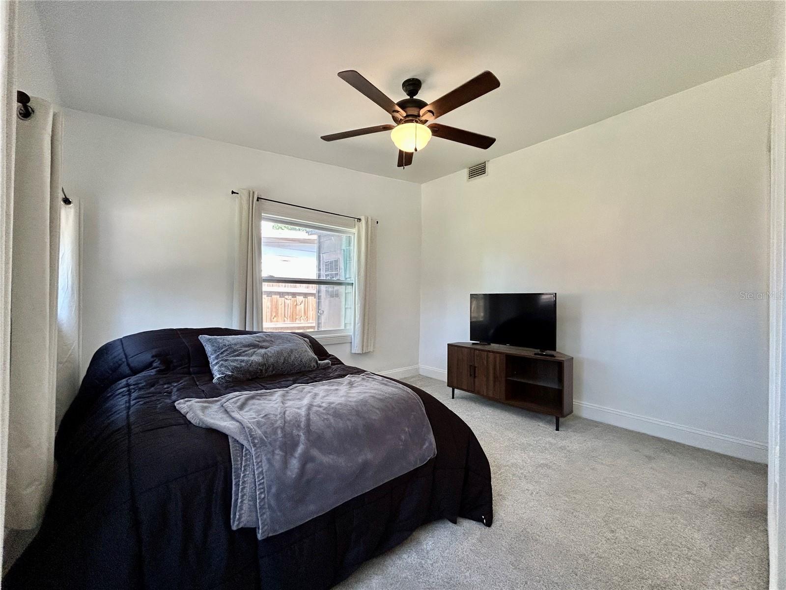 Image 21 of 40 For 3018 11th Avenue N