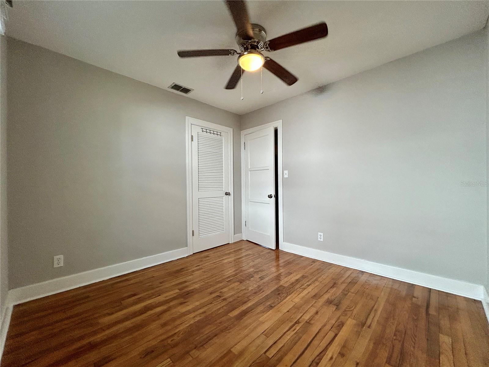 Image 29 of 40 For 3018 11th Avenue N