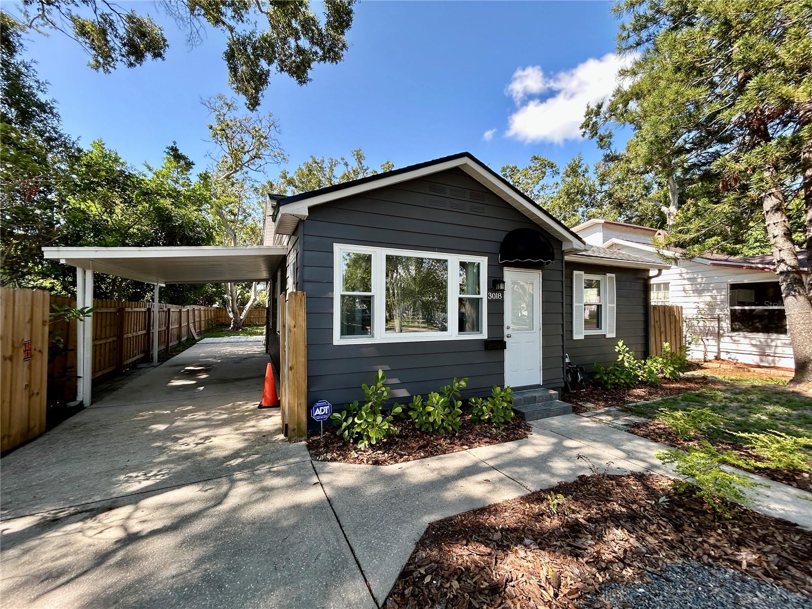Image 5 of 40 For 3018 11th Avenue N