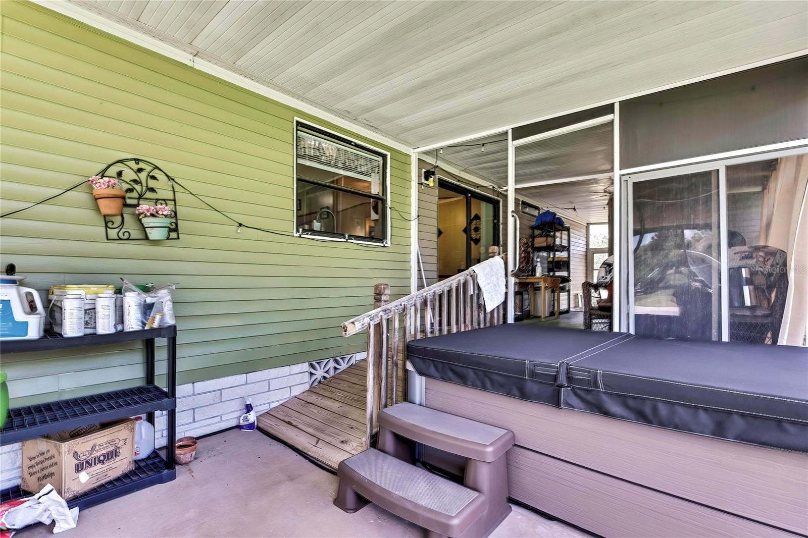 Listing photo id 21 for 14512 Dehaven Avenue
