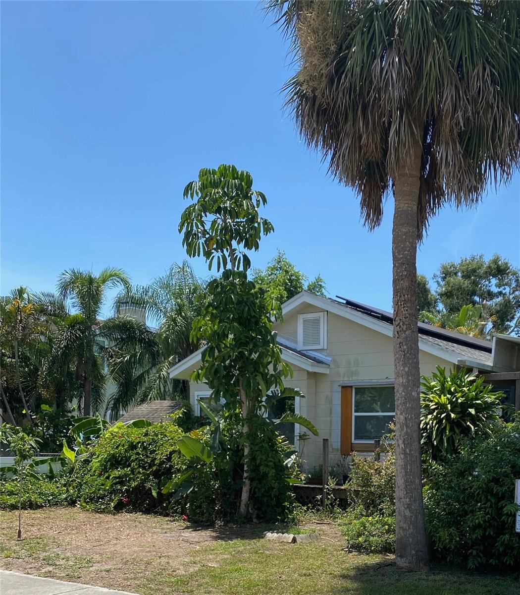 Details for 1420 36th Avenue N, ST PETERSBURG, FL 33704