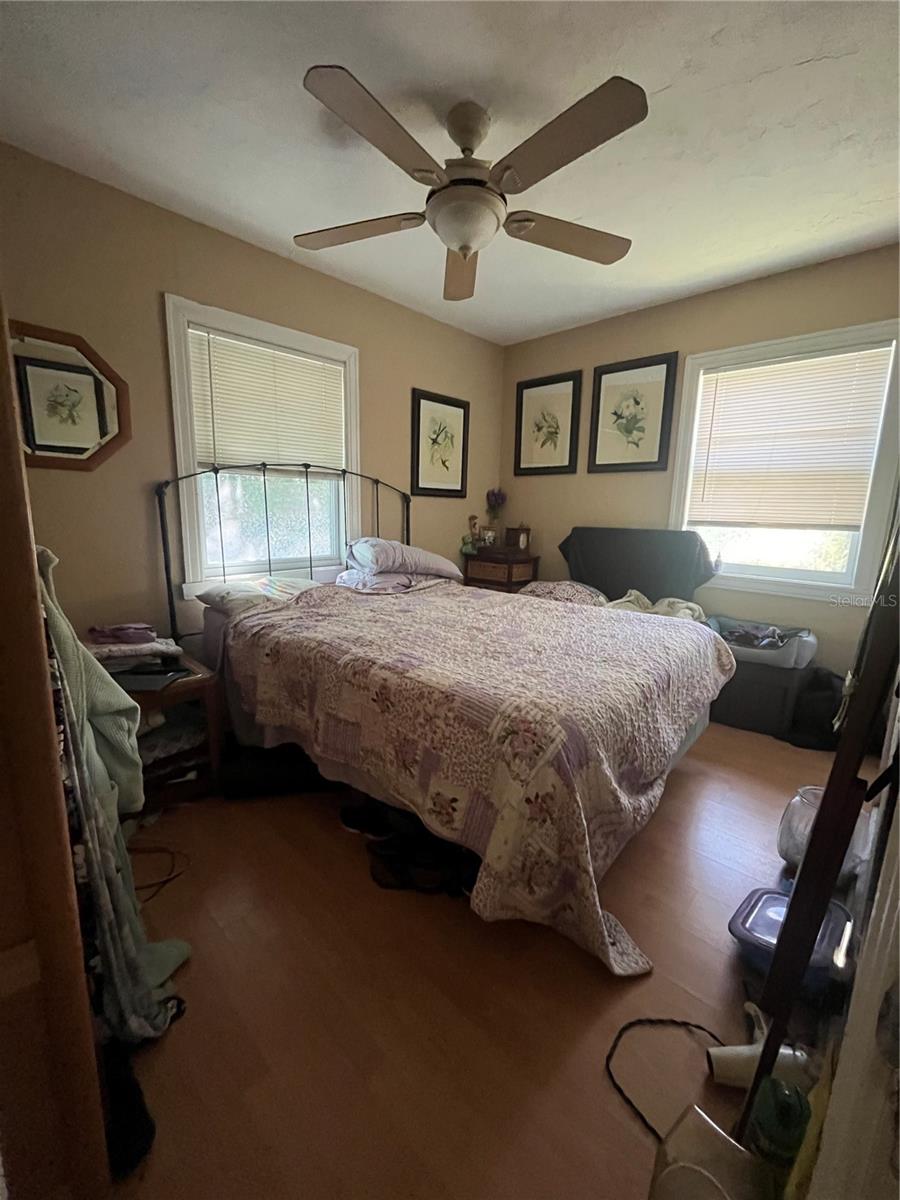 Image 7 of 10 For 1420 36th Avenue N