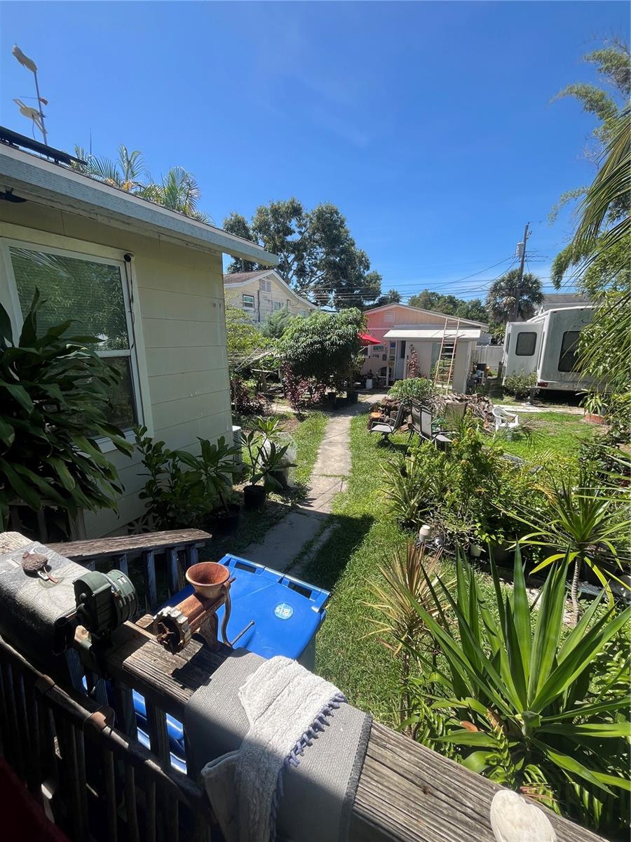 Image 8 of 10 For 1420 36th Avenue N