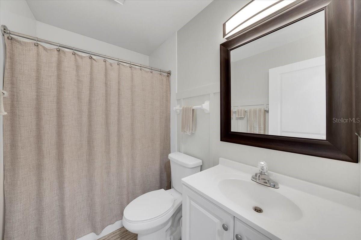 Image 17 of 43 For 511 Foxglove Circle B