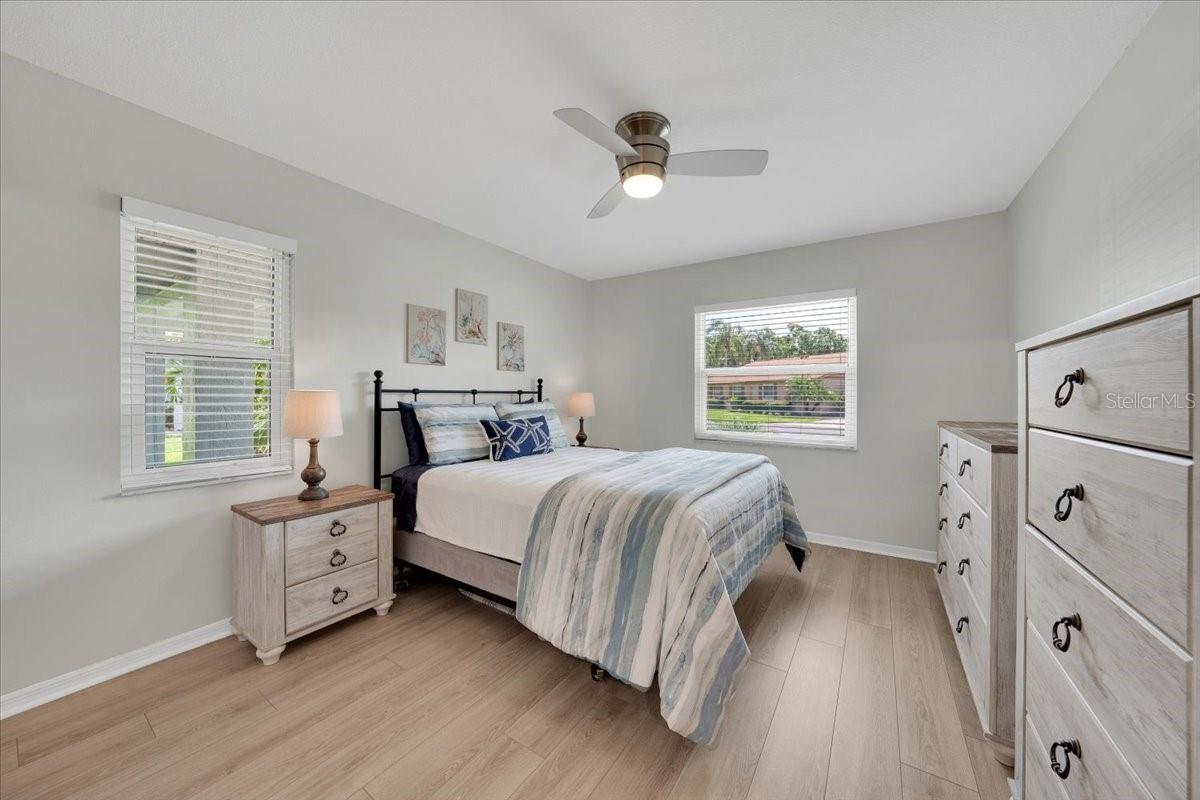 Image 18 of 43 For 511 Foxglove Circle B