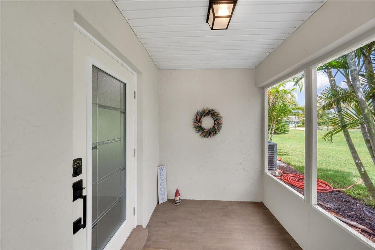 Image 3 of 43 For 511 Foxglove Circle B