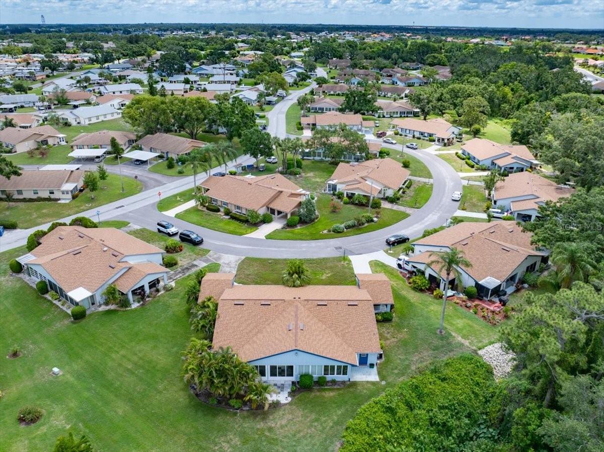 Image 41 of 43 For 511 Foxglove Circle B