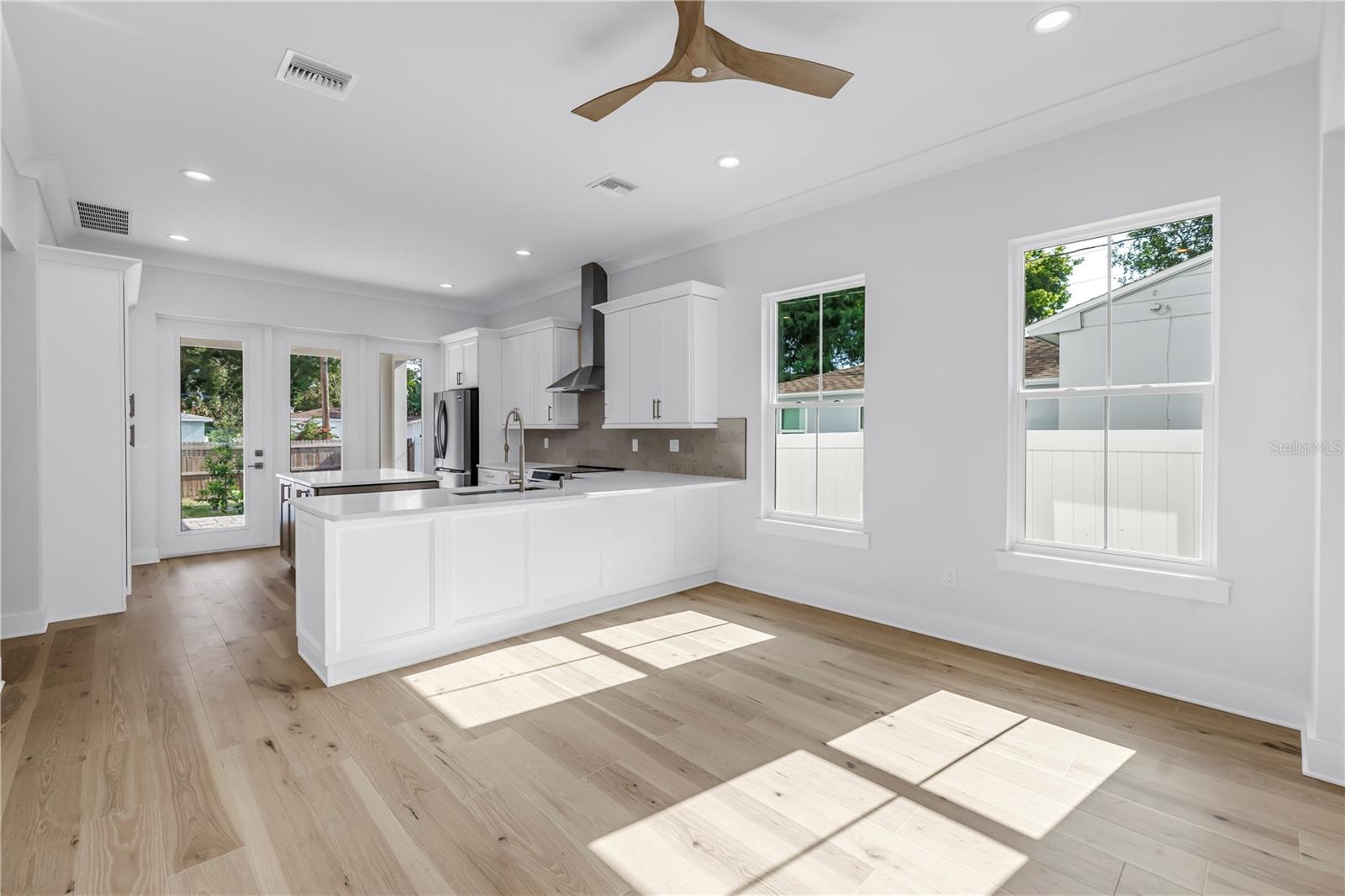 Image 11 of 43 For 5124 3rd Avenue N