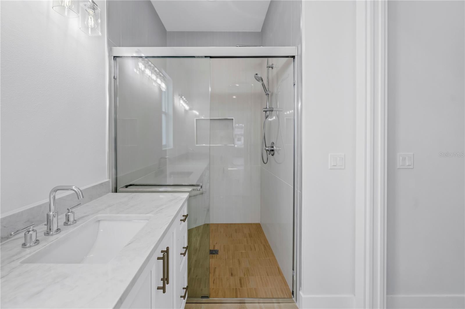 Image 25 of 43 For 5124 3rd Avenue N