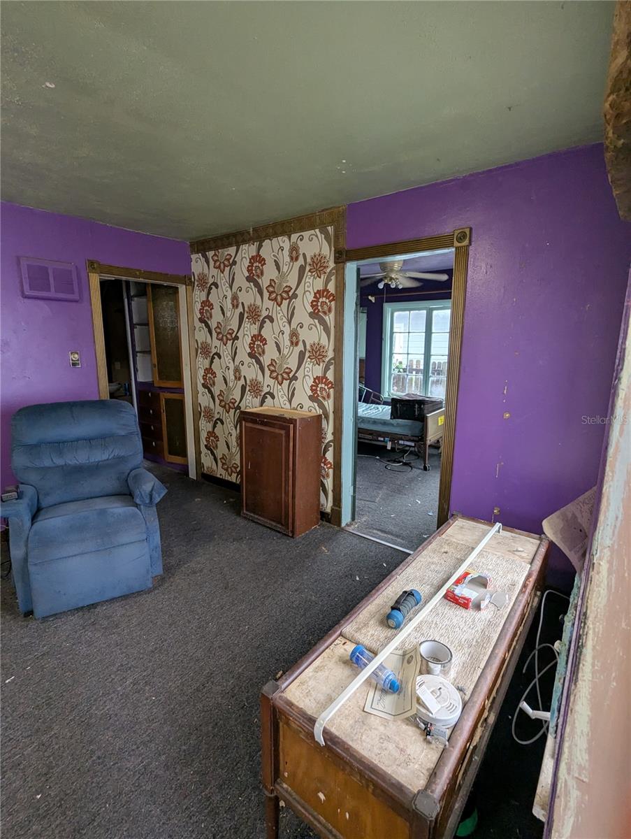 Image 4 of 23 For 6515 30th Street N