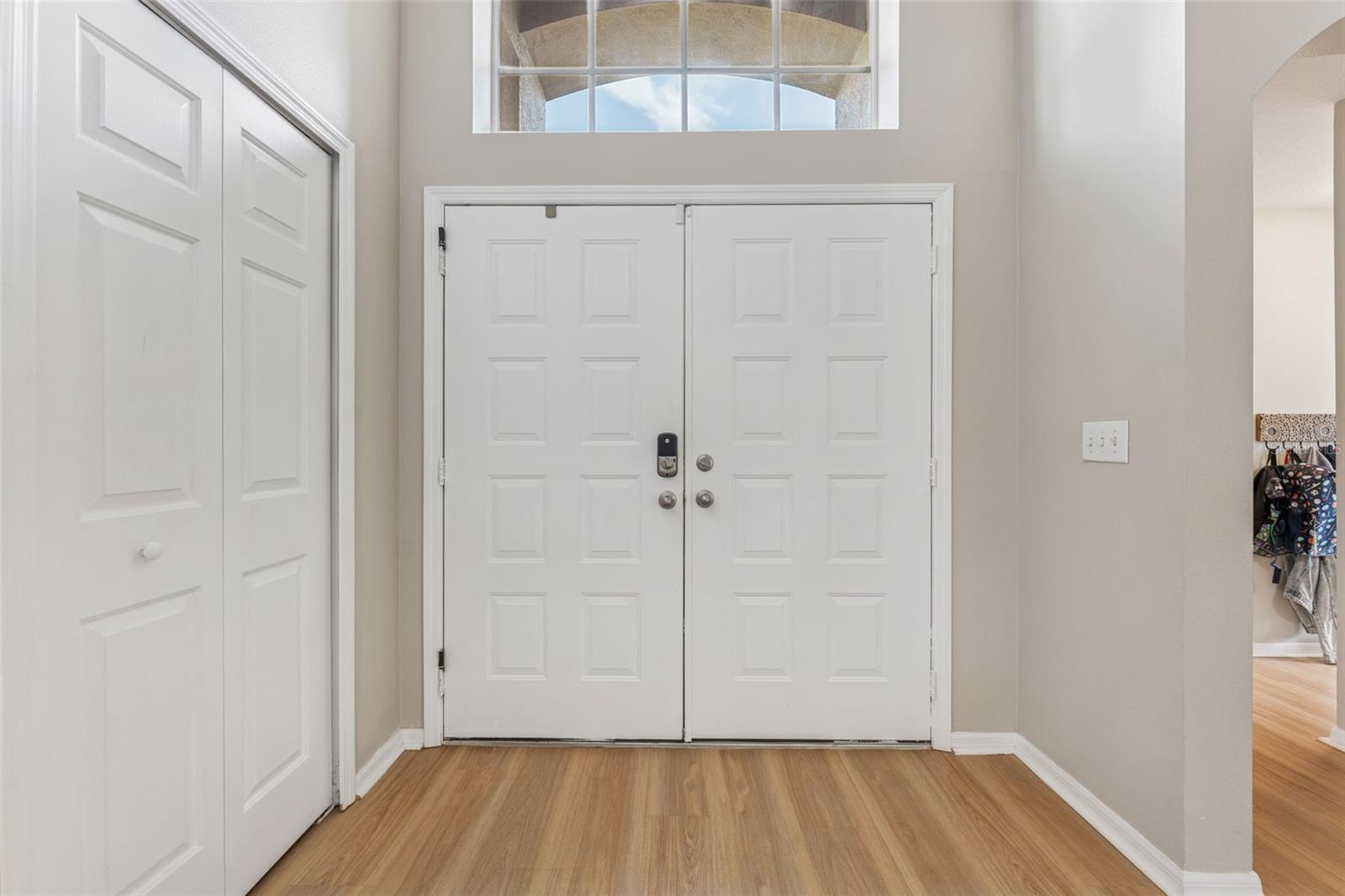 Listing photo id 9 for 13003 Carlington Lane