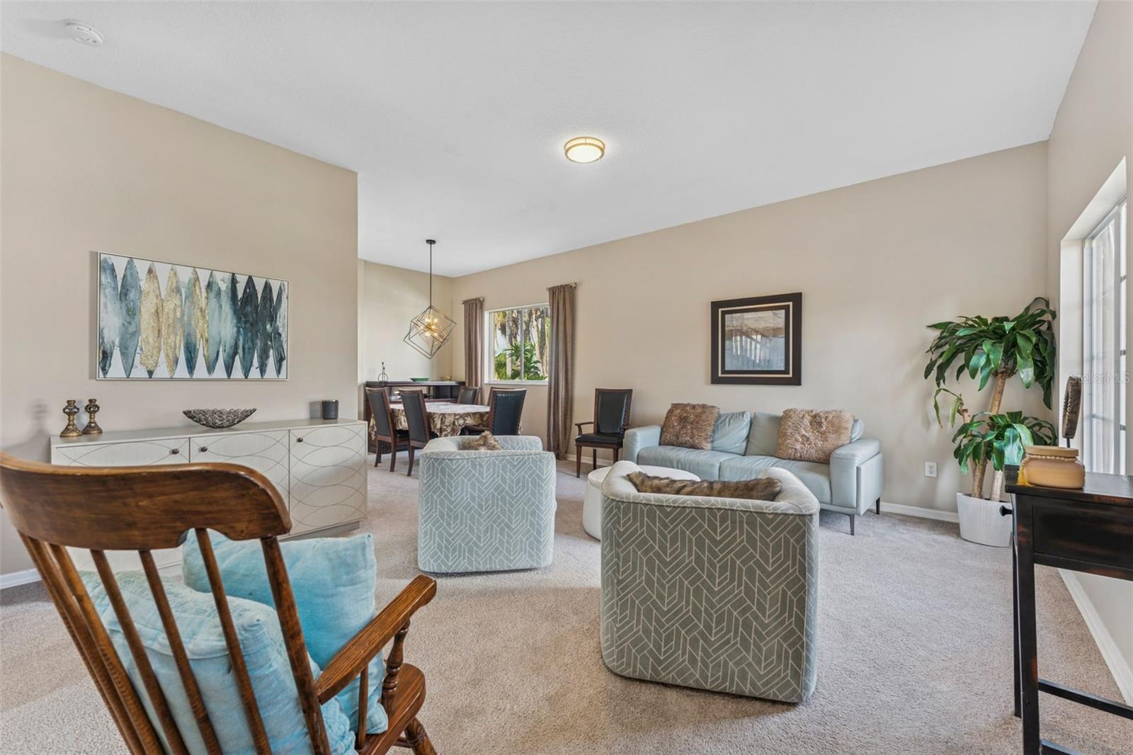 Listing photo id 11 for 13003 Carlington Lane