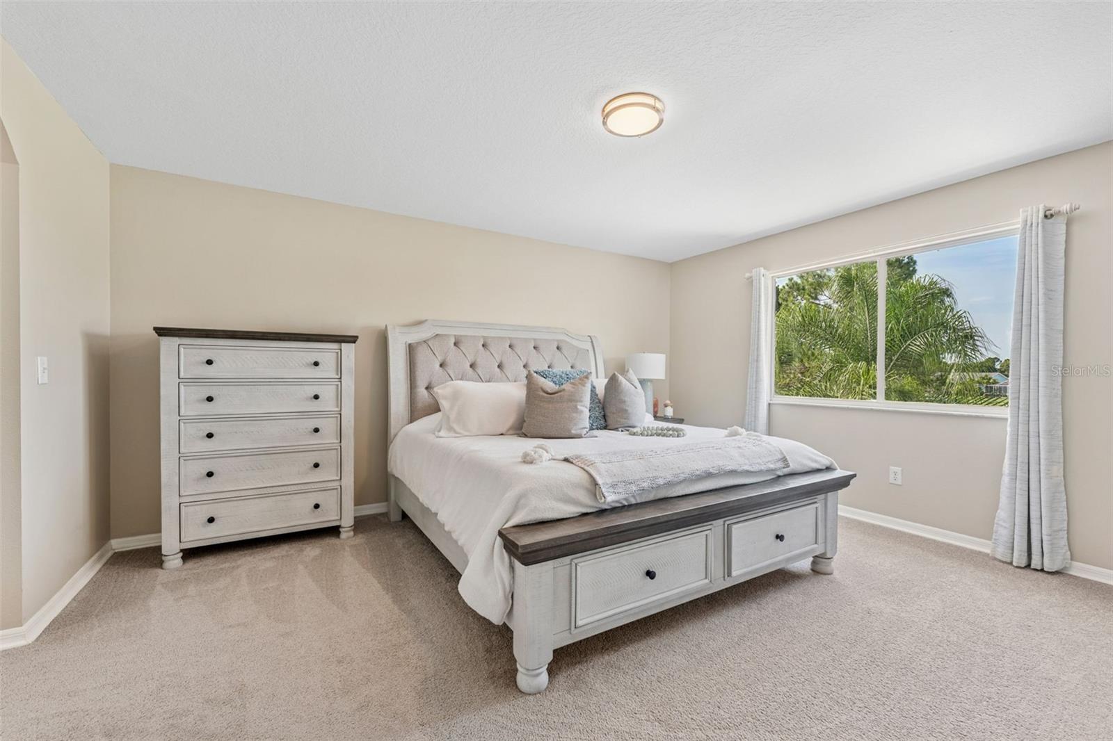 Listing photo id 28 for 13003 Carlington Lane