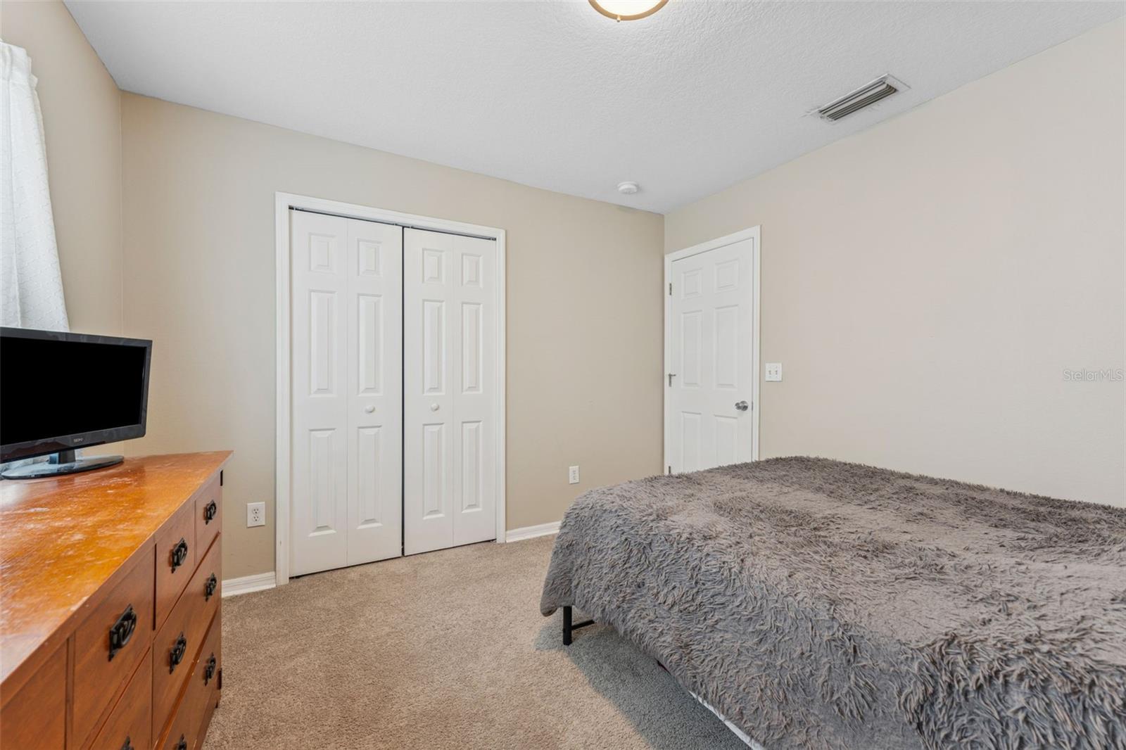 Listing photo id 39 for 13003 Carlington Lane