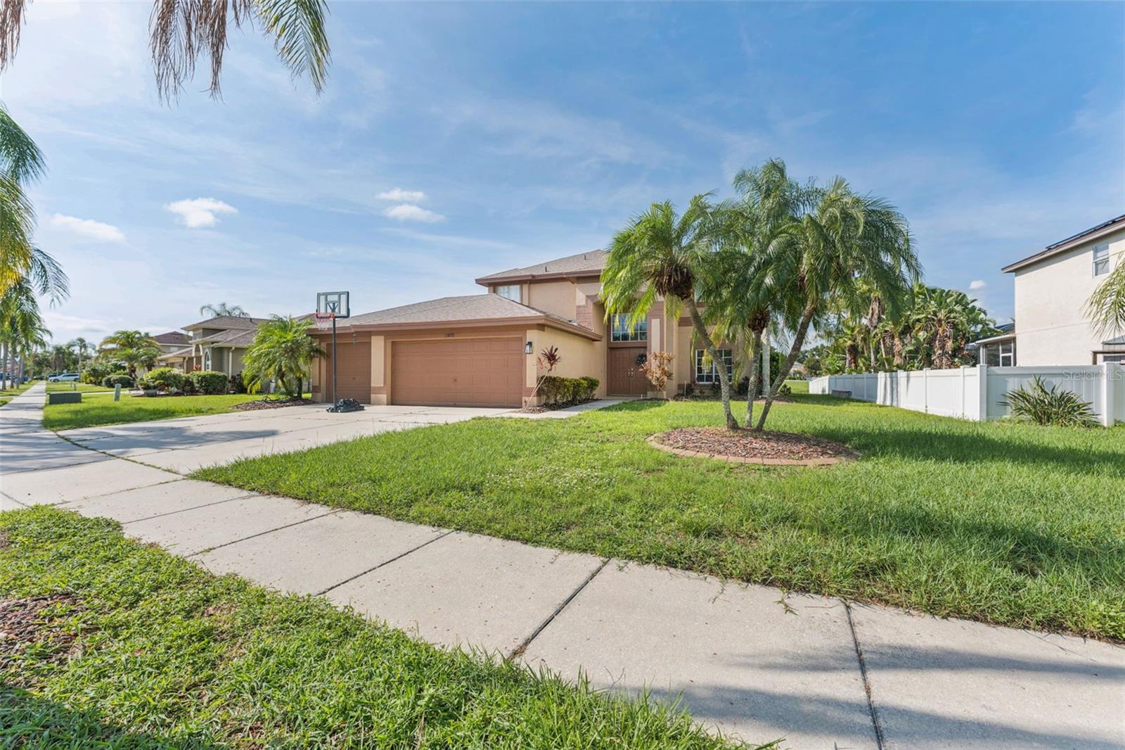 Listing photo id 5 for 13003 Carlington Lane