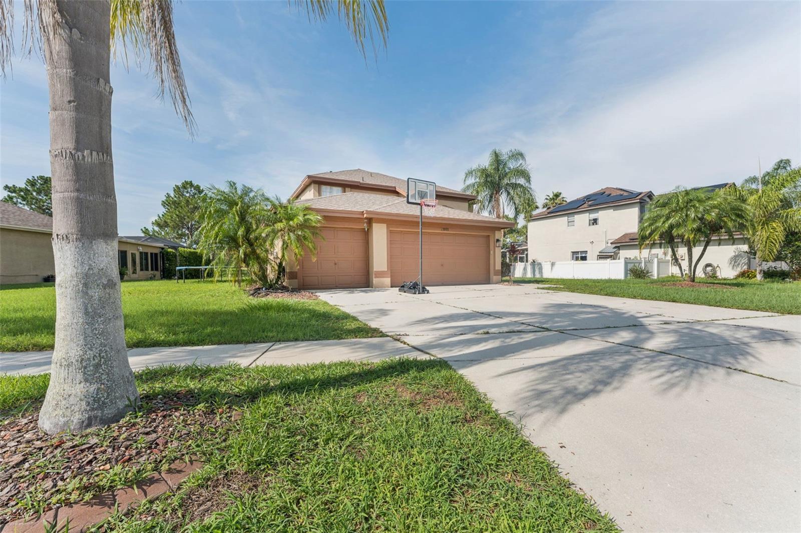 Listing photo id 6 for 13003 Carlington Lane