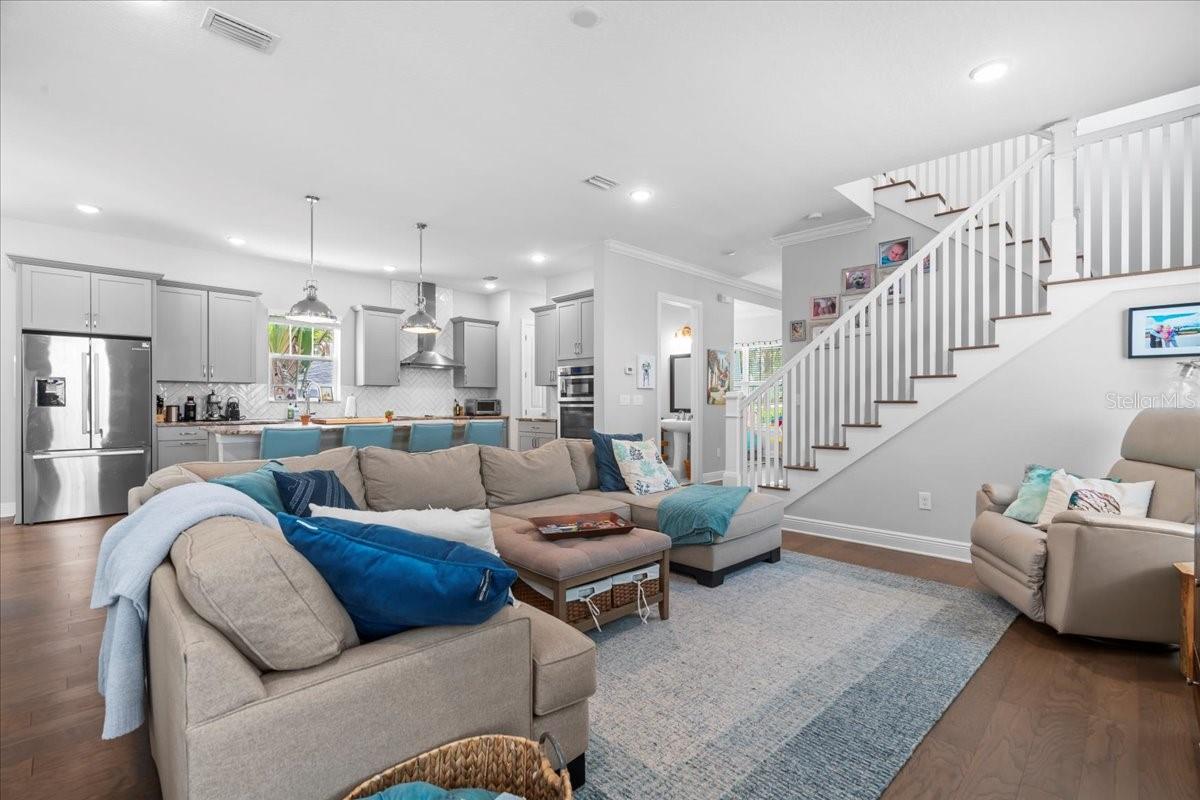 Image 14 of 59 For 627 32nd Avenue N
