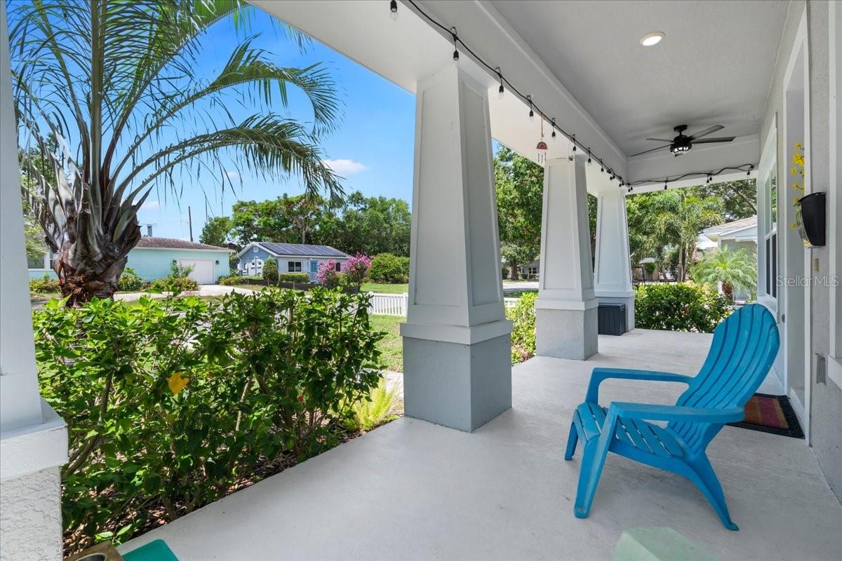 Image 4 of 59 For 627 32nd Avenue N