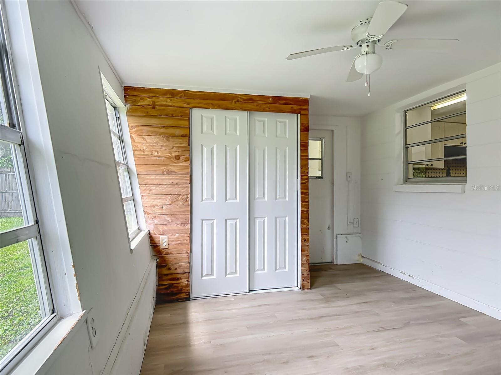 Listing photo id 15 for 6632 Sierra Terrace