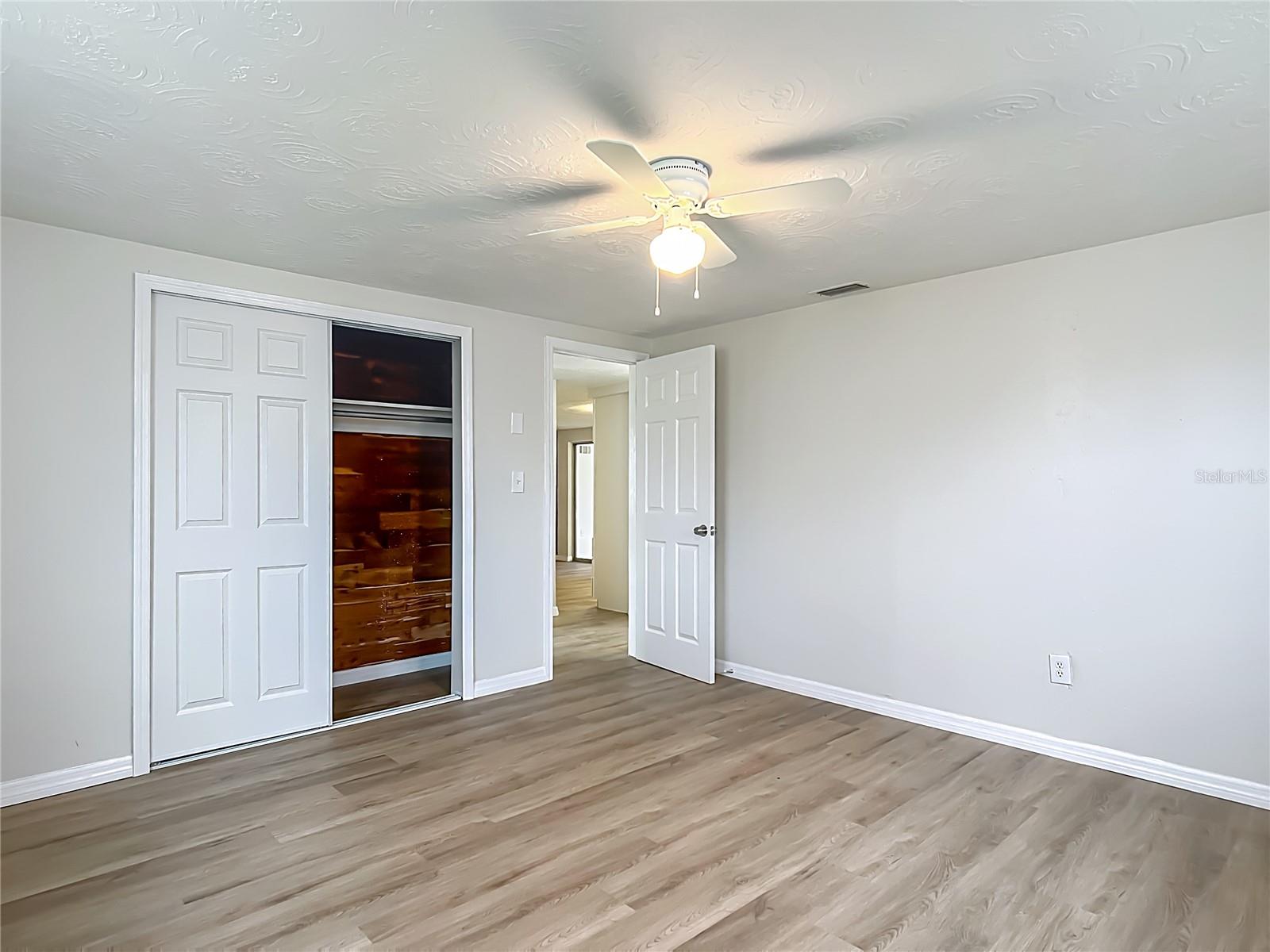 Listing photo id 17 for 6632 Sierra Terrace