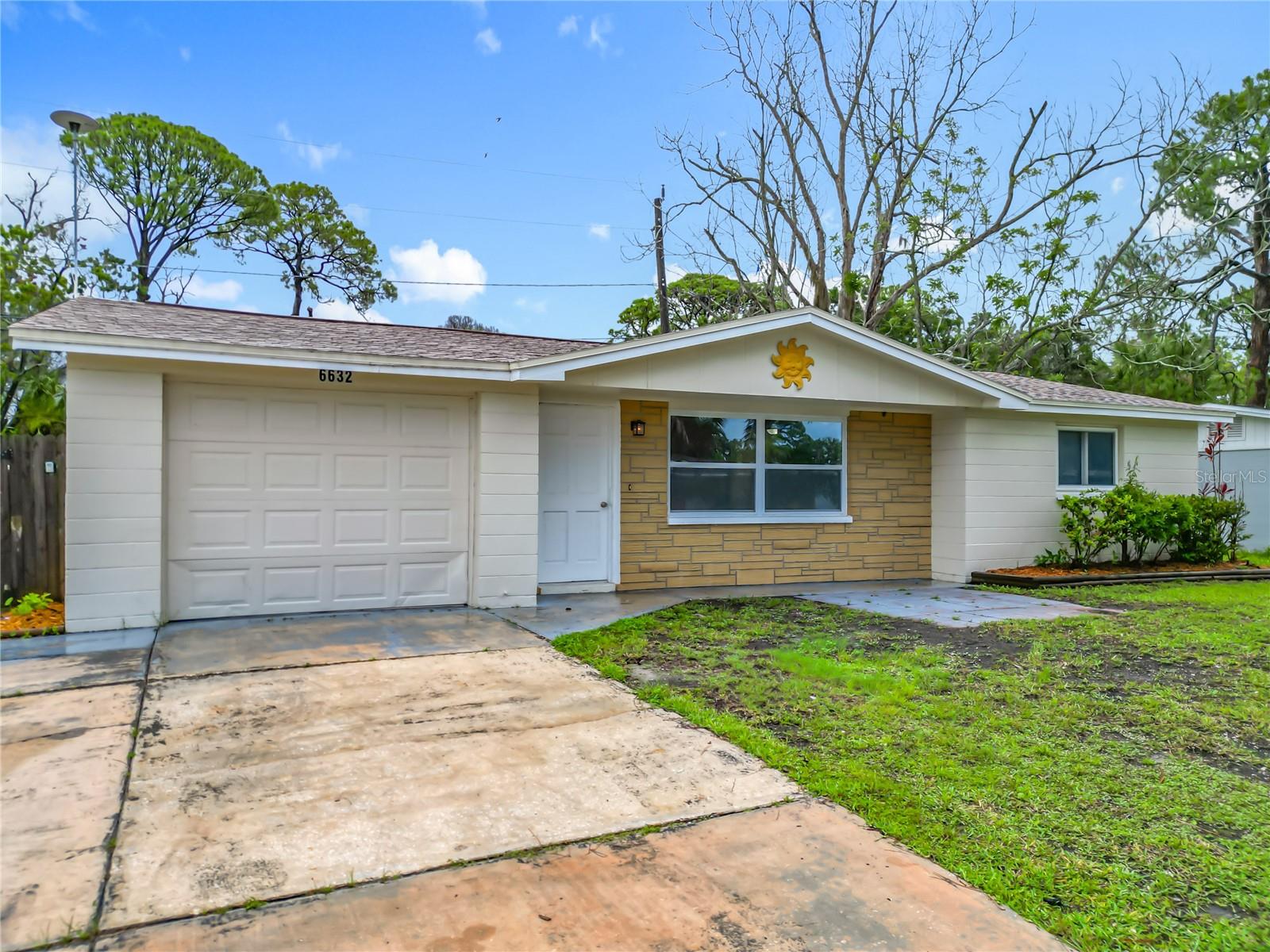 Listing photo id 0 for 6632 Sierra Terrace