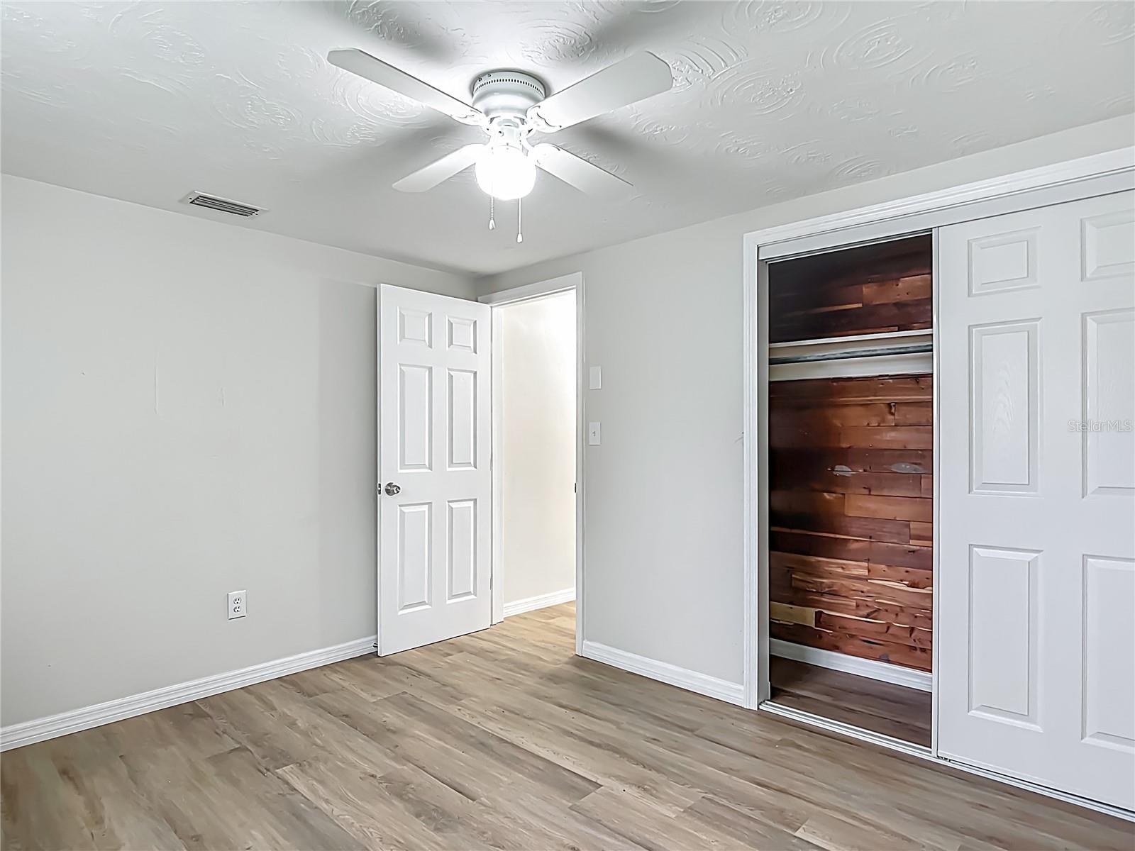 Listing photo id 21 for 6632 Sierra Terrace
