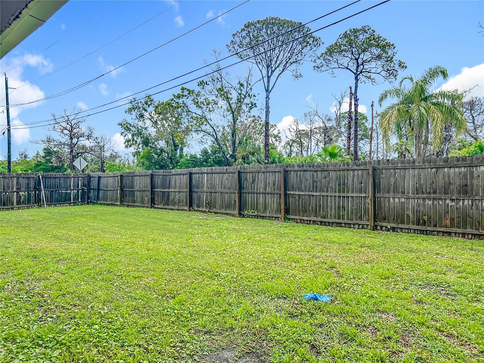 Listing photo id 29 for 6632 Sierra Terrace