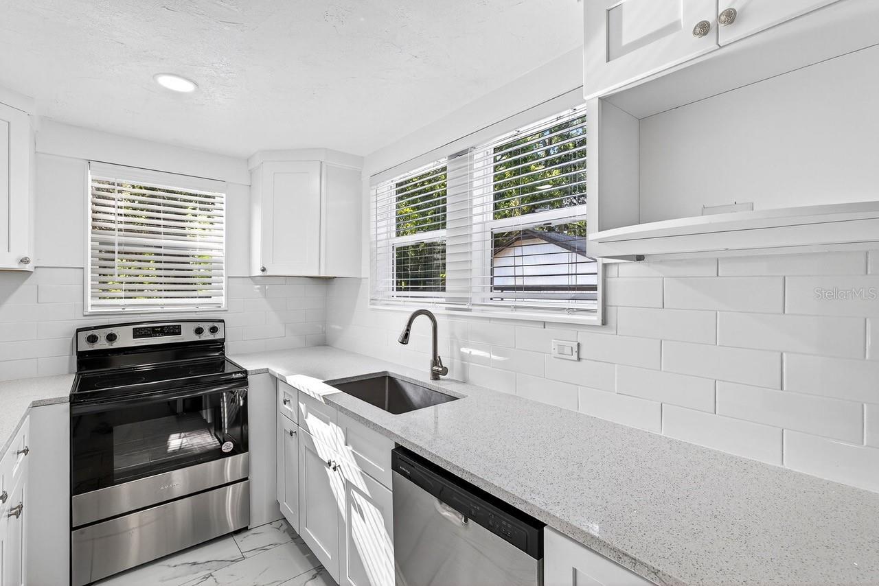 Image 10 of 47 For 1217 29th Avenue