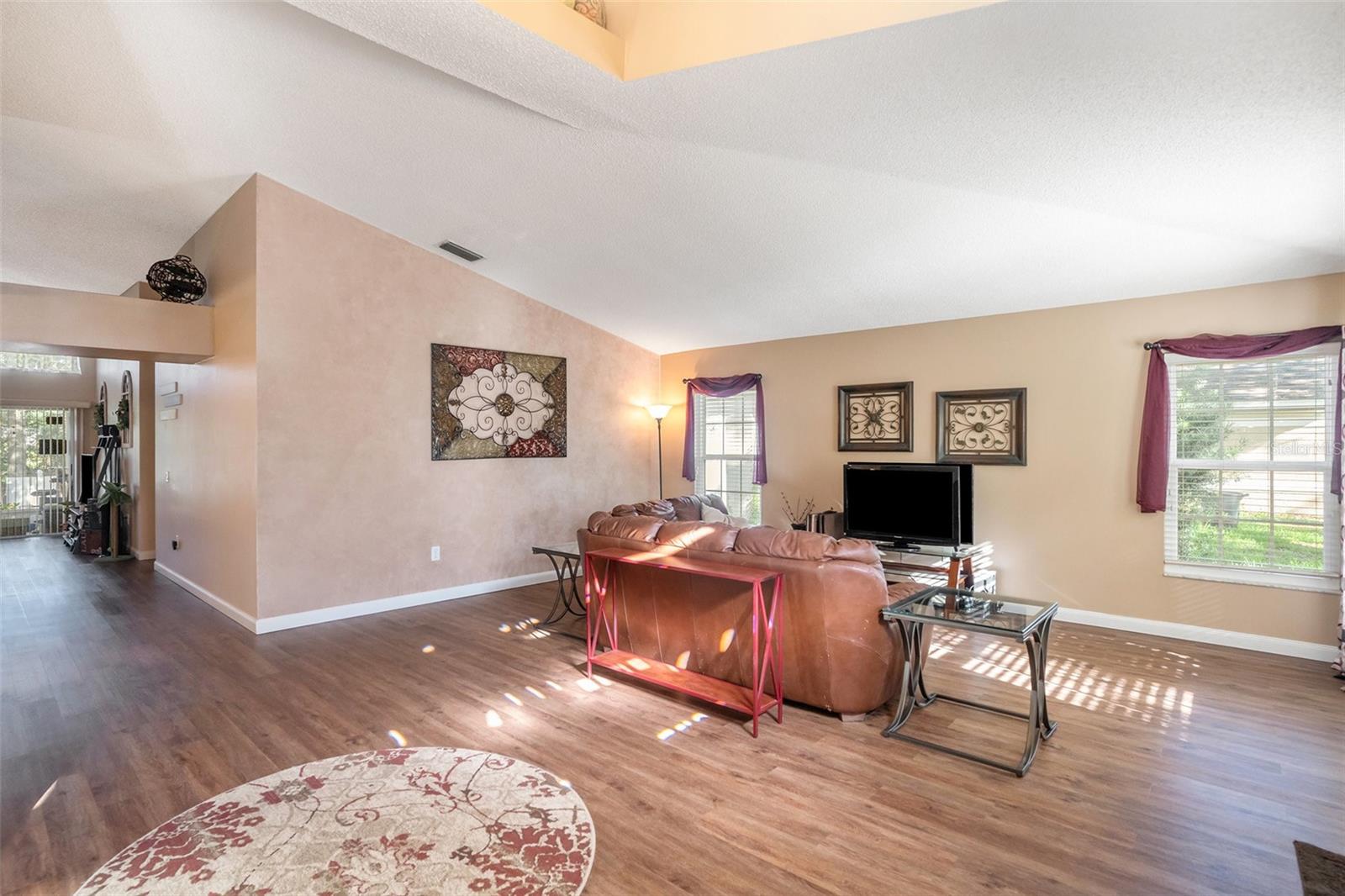 Image 13 of 31 For 1304 Gangplank Drive