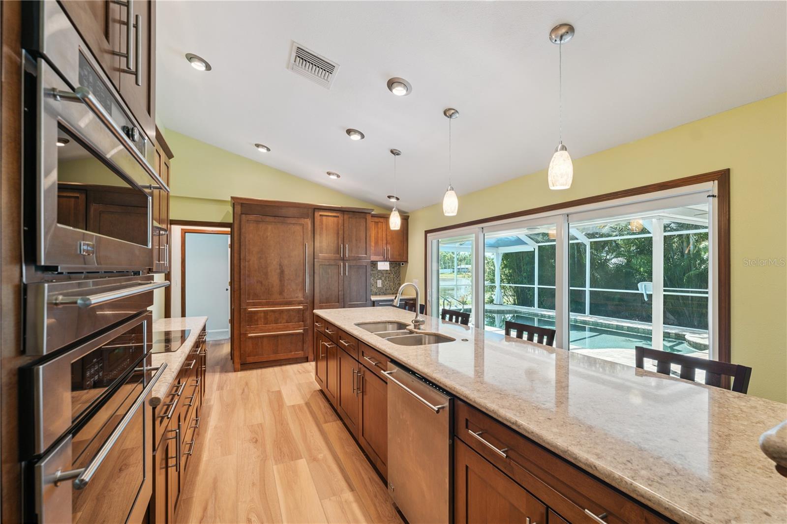Image 10 of 53 For 12038 Steppingstone Boulevard