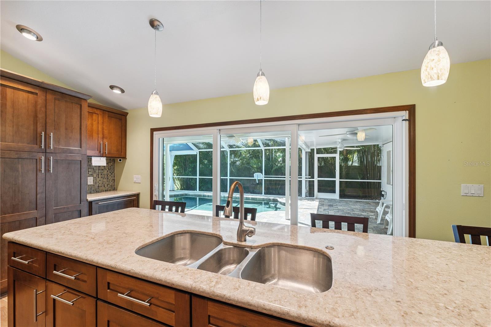 Image 13 of 53 For 12038 Steppingstone Boulevard