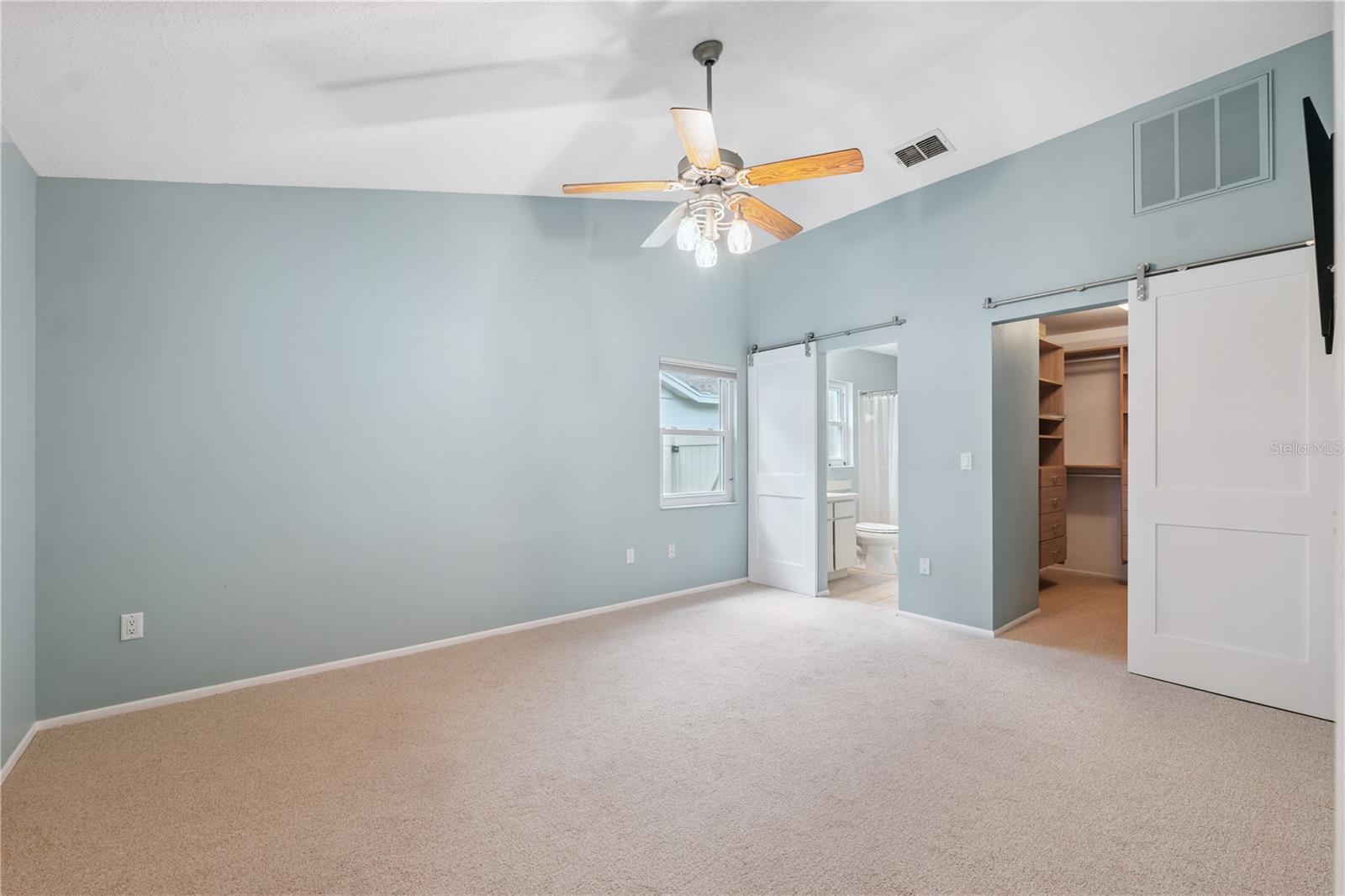 Image 15 of 53 For 12038 Steppingstone Boulevard