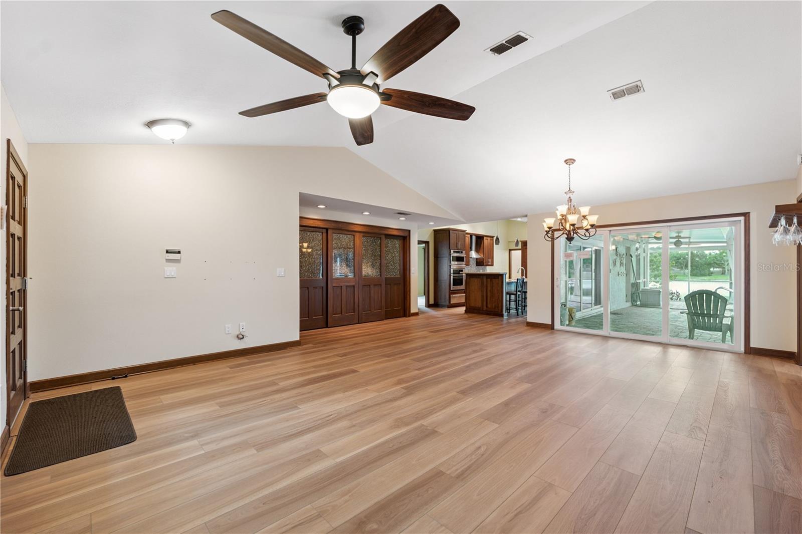 Image 5 of 53 For 12038 Steppingstone Boulevard