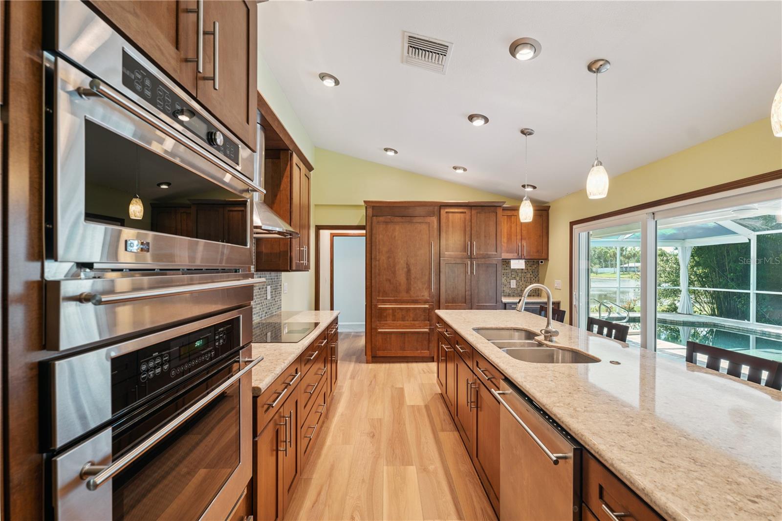 Image 9 of 53 For 12038 Steppingstone Boulevard