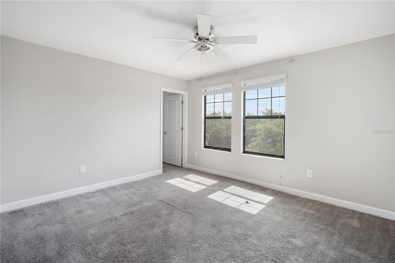 Image 14 of 28 For 13923 Roseate Tern Lane