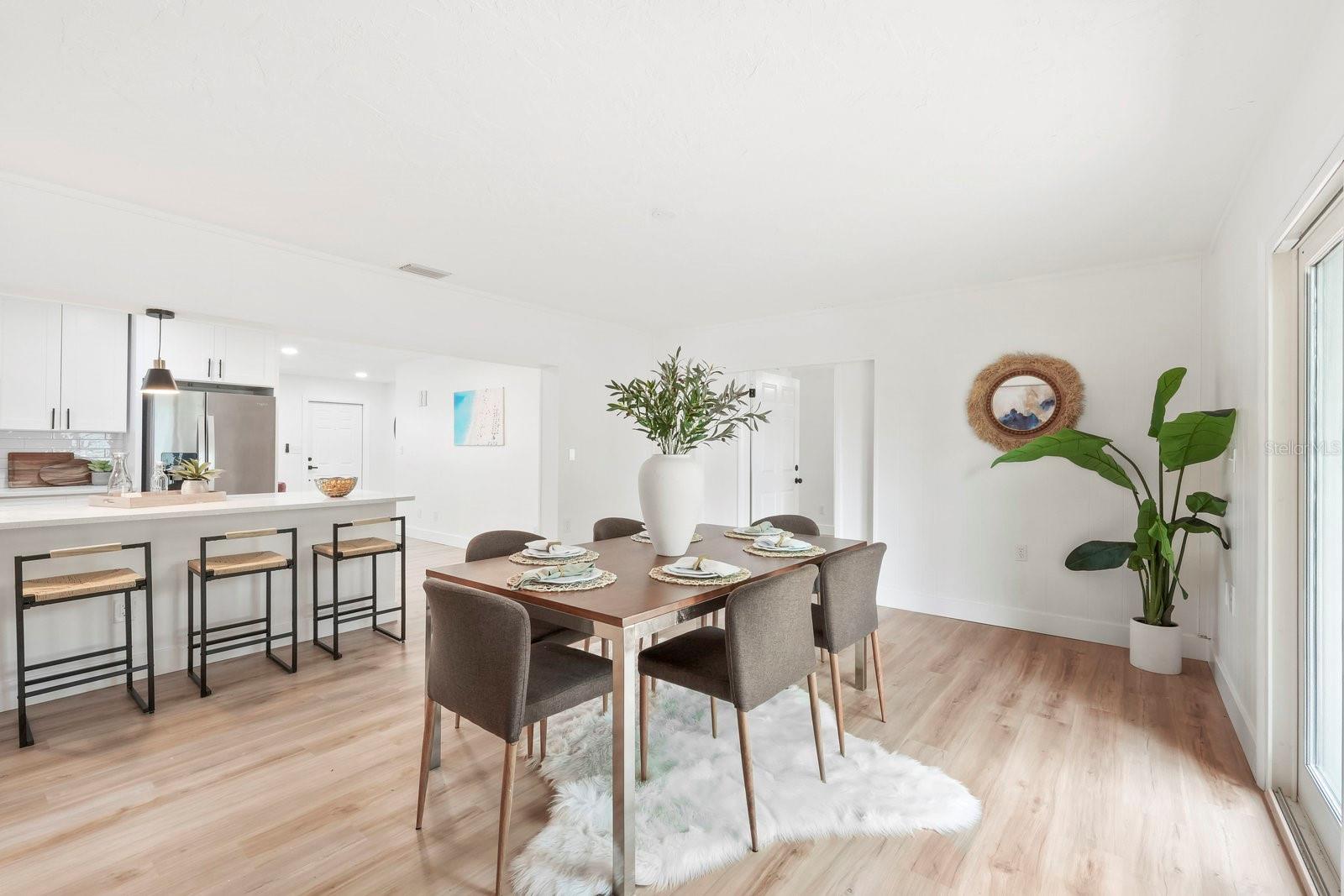 Image 15 of 34 For 11779 82nd Terrace