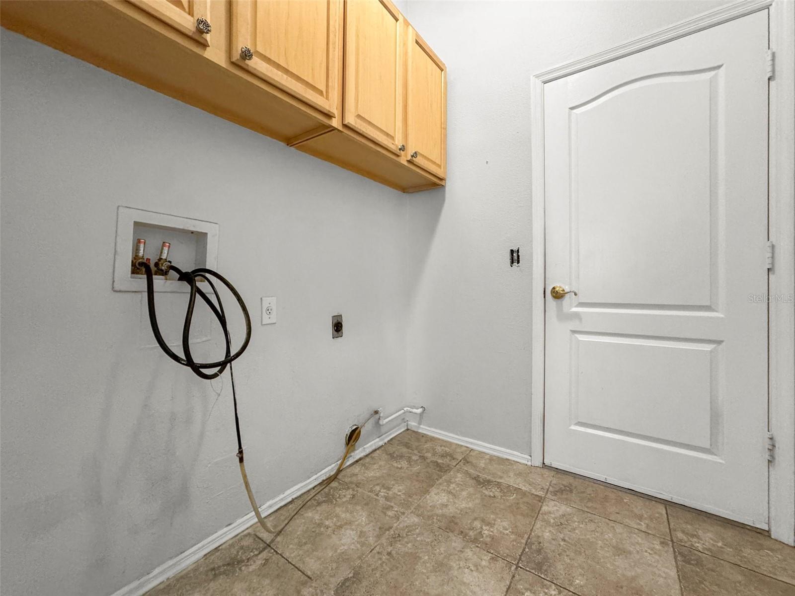 Image 25 of 45 For 4948 Ridgemoor Circle