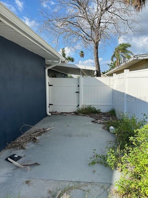 Image 4 of 16 For 15416 2nd Street E